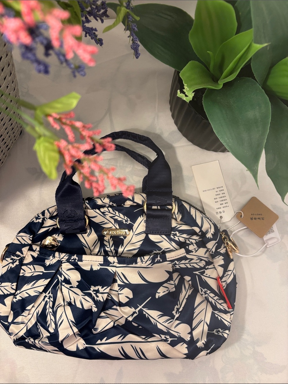 AO LONG Navy & Cream Floral Handbag New With Tags - Picture 5 of 5